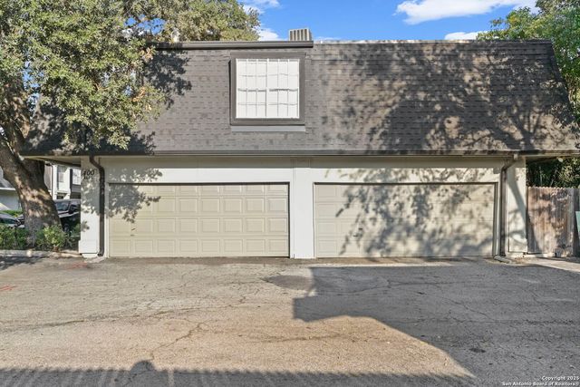 7834 Broadway Apt 406, San Antonio, TX 78209