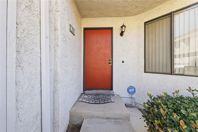 32 Brownfield Lane, Pomona, CA 91766