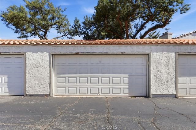 32 Brownfield Lane, Pomona, CA 91766