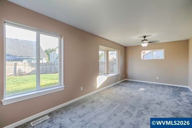 4995 Ward Dr NE, Salem, OR 97305