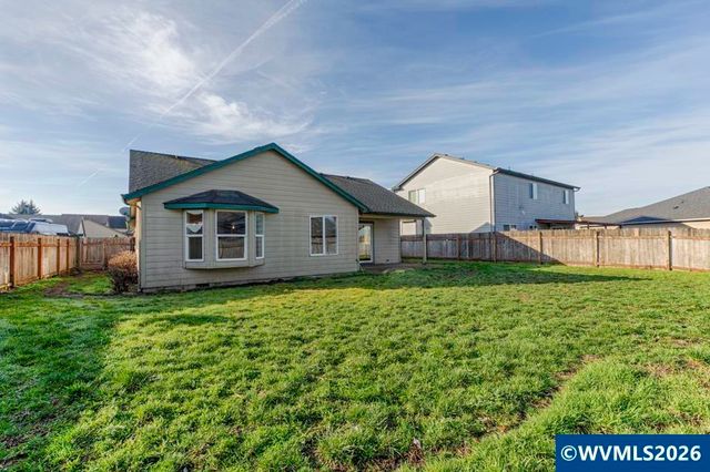 4995 Ward Dr NE, Salem, OR 97305