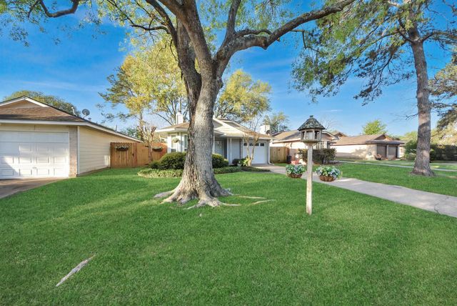 9227 Rippling Fields Drive, Houston, TX 77064