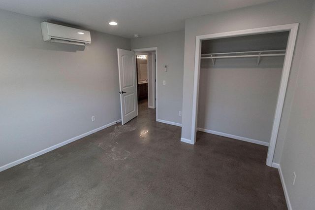 1409 PARIS RD 101, Columbia, MO 65201