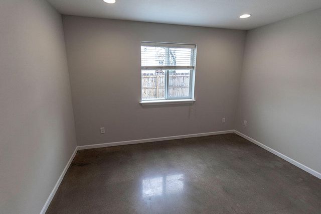 1409 PARIS RD 101, Columbia, MO 65201