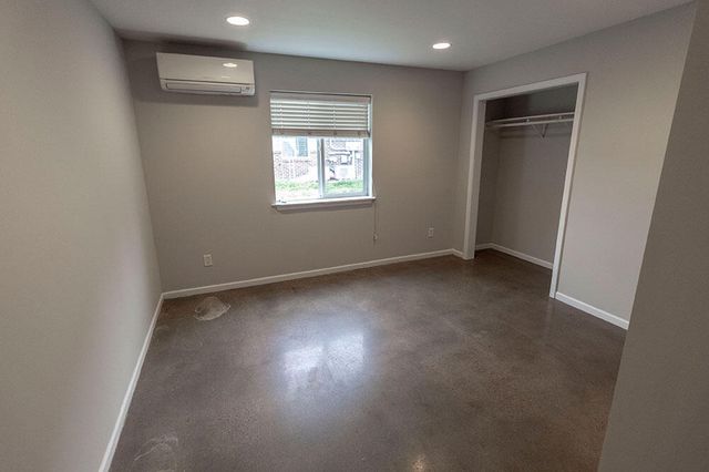 1409 PARIS RD 101, Columbia, MO 65201