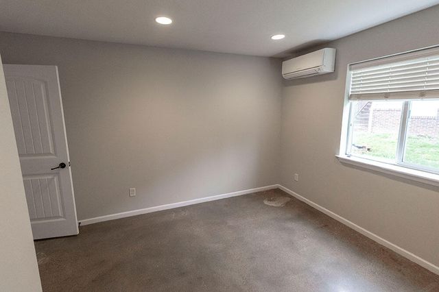 1409 PARIS RD 101, Columbia, MO 65201