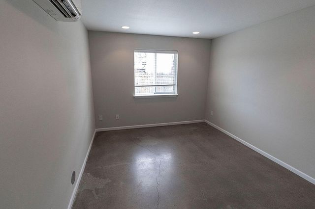 1409 PARIS RD 101, Columbia, MO 65201