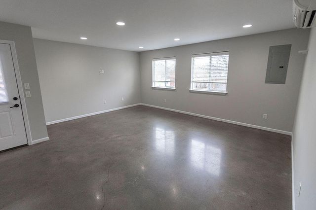 1409 PARIS RD 101, Columbia, MO 65201