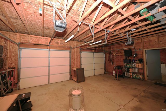 13788 W State Road 14, Medaryville, IN 47957