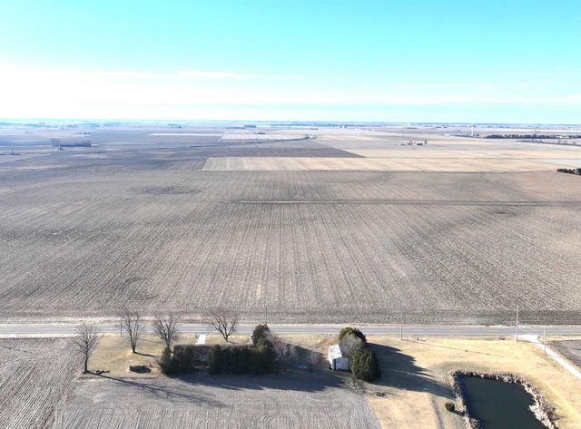 13788 W State Road 14, Medaryville, IN 47957