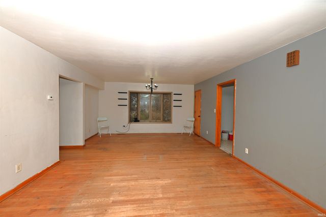 13788 W State Road 14, Medaryville, IN 47957