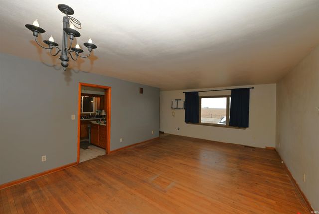 13788 W State Road 14, Medaryville, IN 47957