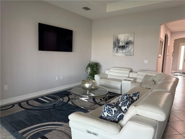 2841 Royal Gardens AVE E 0, Fort Myers, FL 33916