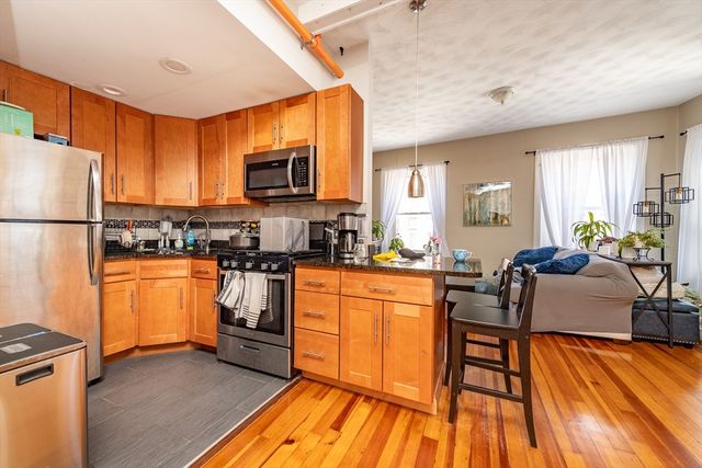 431-439 Hanover Street, Boston, MA 02113