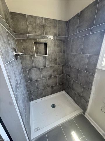 637 Grimes RD, Hampton, VA 23663