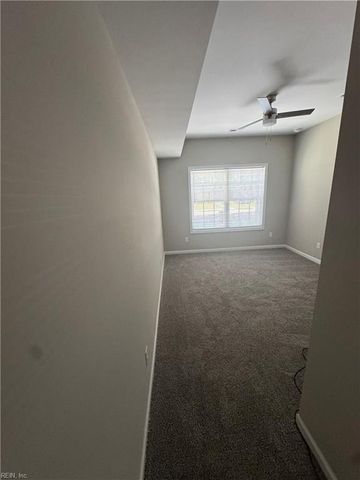 637 Grimes RD, Hampton, VA 23663