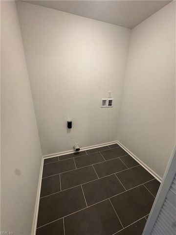 637 Grimes RD, Hampton, VA 23663