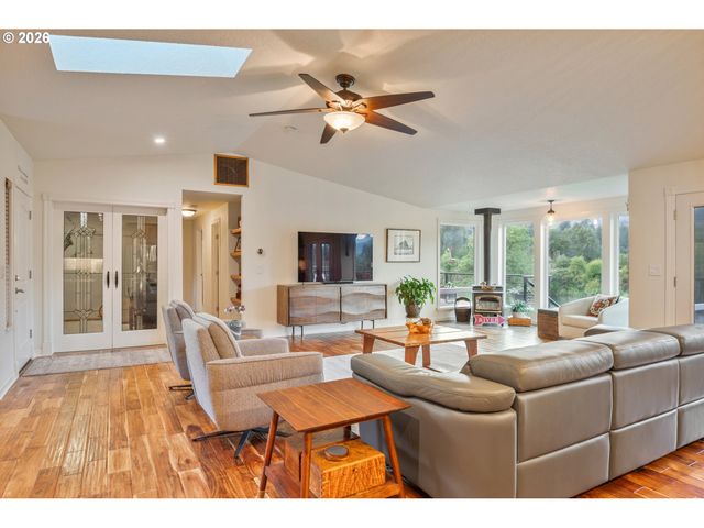 3004 Nw BLUE HERON Dr, Woodland, WA 98674