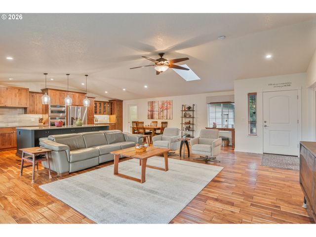 3004 Nw BLUE HERON Dr, Woodland, WA 98674