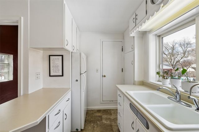 3324 47th Street, Des Moines, IA 50310