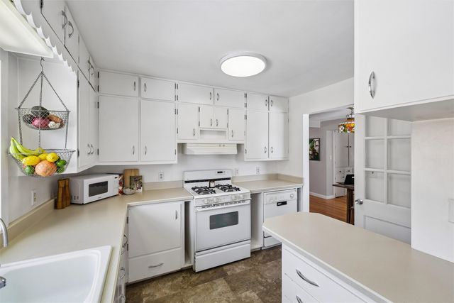 3324 47th Street, Des Moines, IA 50310