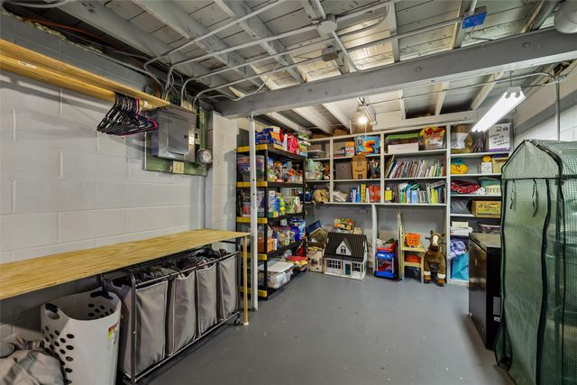 3324 47th Street, Des Moines, IA 50310