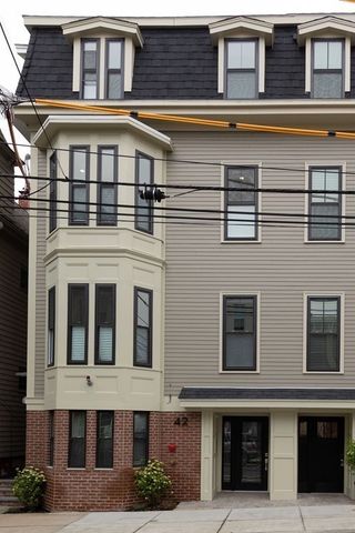 42 W Eagle Street 2, Boston, MA 02128