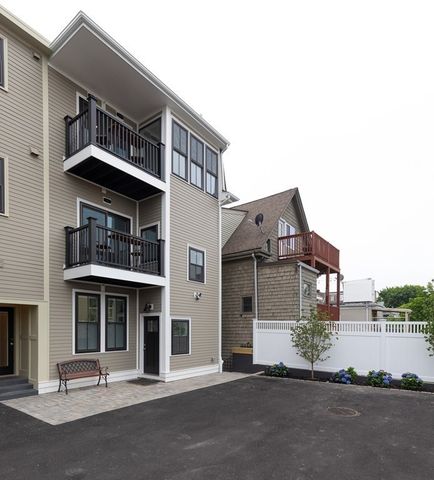 42 W Eagle Street 2, Boston, MA 02128