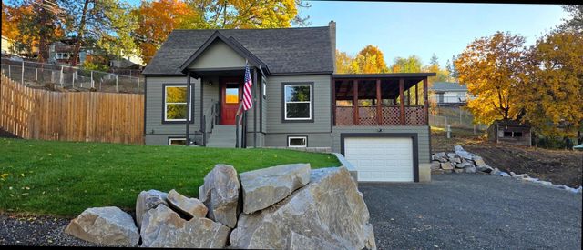 860 N Elm St, Colville, WA 99114