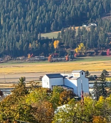 860 N Elm St, Colville, WA 99114