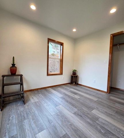 860 N Elm St, Colville, WA 99114