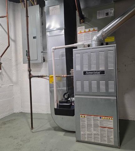 860 N Elm St, Colville, WA 99114