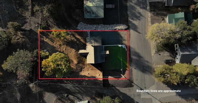 860 N Elm St, Colville, WA 99114