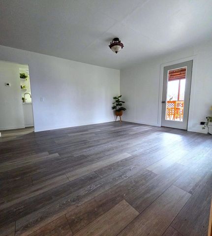 860 N Elm St, Colville, WA 99114