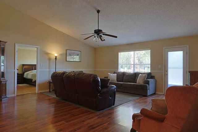 5205 Whitehurst Lane, Crestview, FL 32536