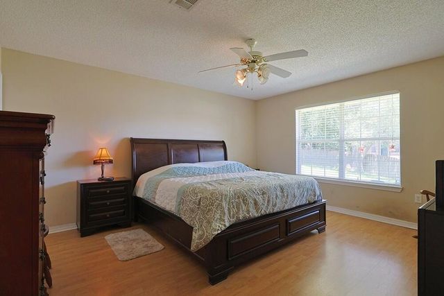 5205 Whitehurst Lane, Crestview, FL 32536