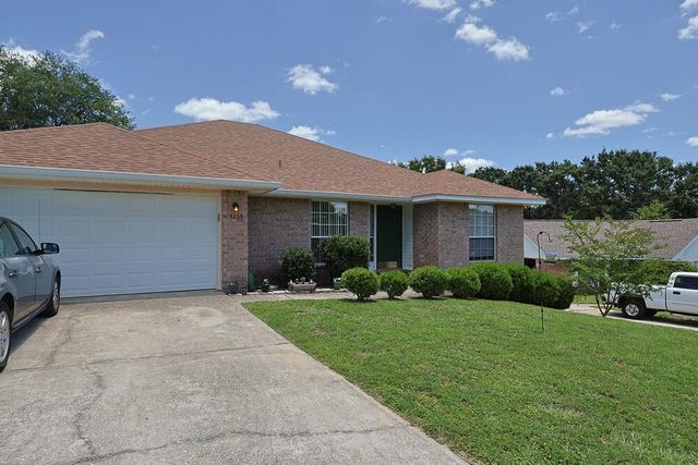 5205 Whitehurst Lane, Crestview, FL 32536