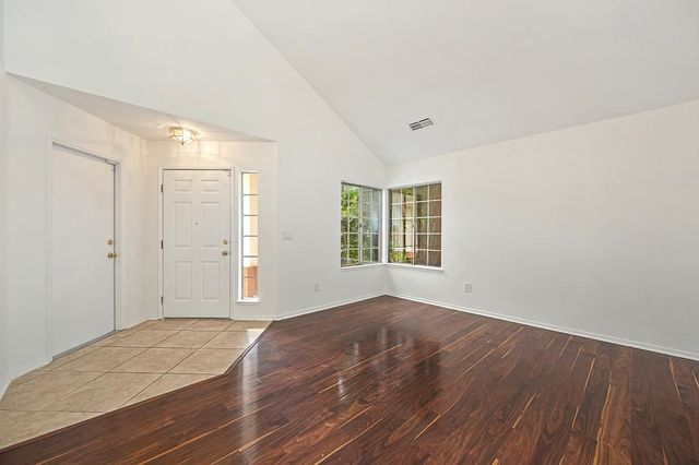 8584 Sunnybrae Dr, Sacramento, CA 95823