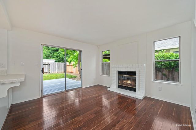 8584 Sunnybrae Dr, Sacramento, CA 95823