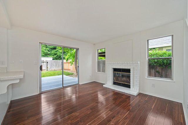 8584 Sunnybrae Dr, Sacramento, CA 95823