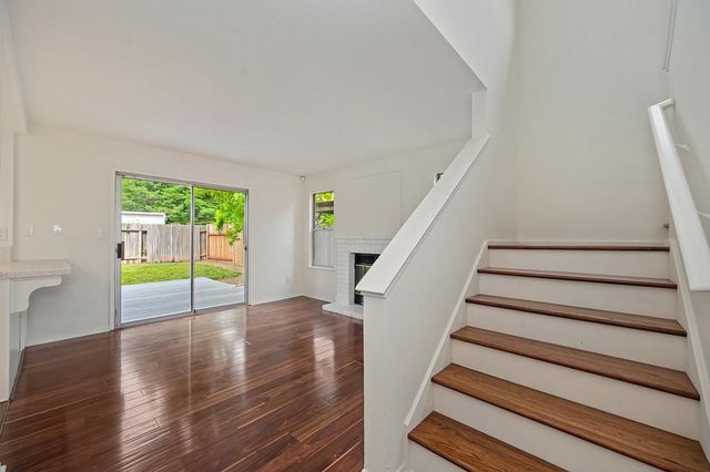 8584 Sunnybrae Dr, Sacramento, CA 95823