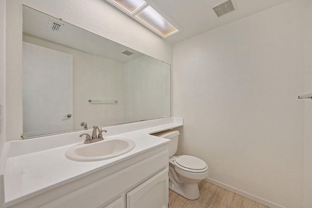 8584 Sunnybrae Dr, Sacramento, CA 95823