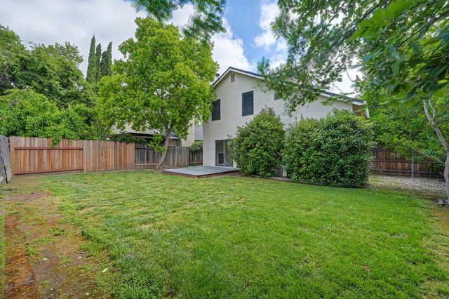 8584 Sunnybrae Dr, Sacramento, CA 95823