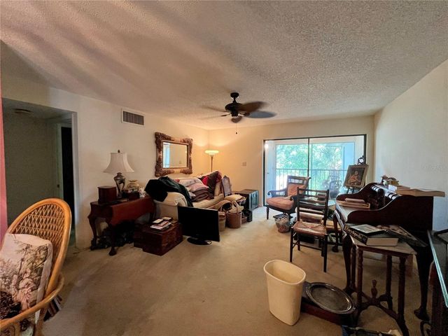 2650 COUNTRYSIDE BOULEVARD B302, Clearwater, FL 33761