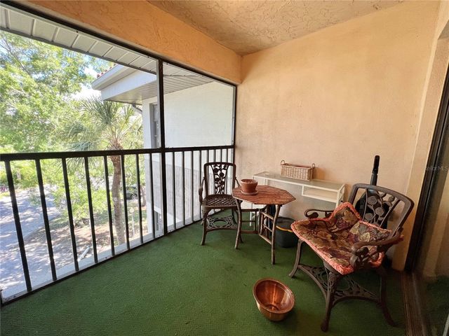 2650 COUNTRYSIDE BOULEVARD B302, Clearwater, FL 33761