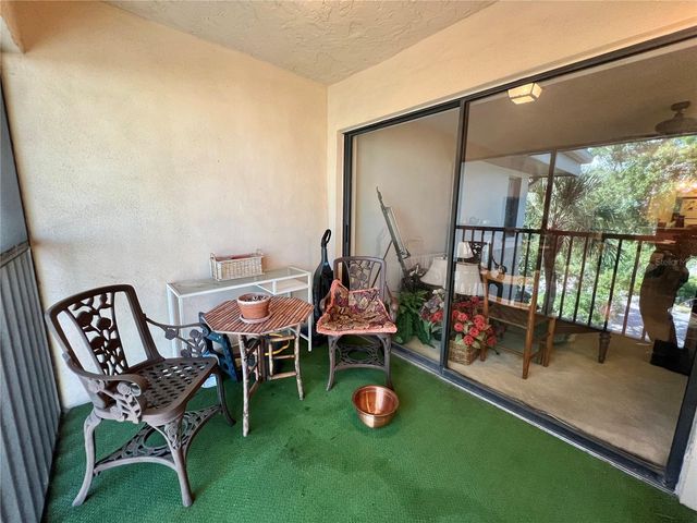 2650 COUNTRYSIDE BOULEVARD B302, Clearwater, FL 33761