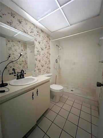 2650 COUNTRYSIDE BOULEVARD B302, Clearwater, FL 33761