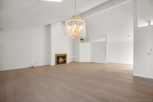 39 L Hermitage Drive 39, Shelton, CT 06484