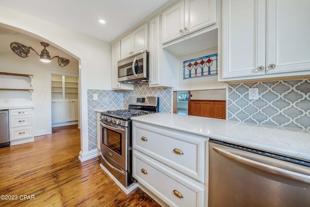 2316 W Beach Drive, Panama City, FL 32401