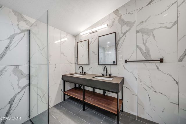 2316 W Beach Drive, Panama City, FL 32401